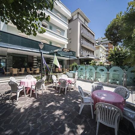 Hotel Levante Rimini Luaran gambar