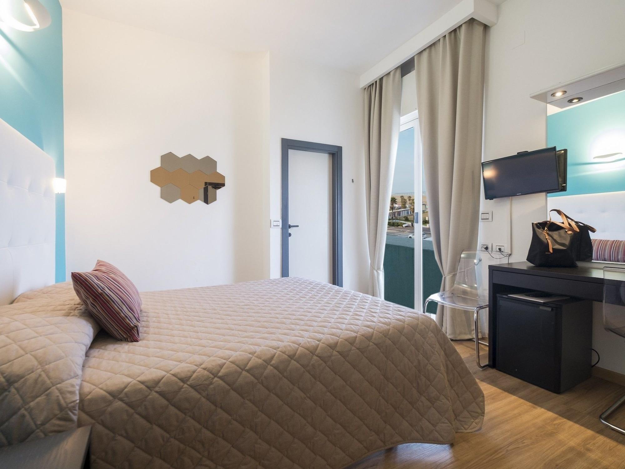 Hotel Levante Rimini Luaran gambar