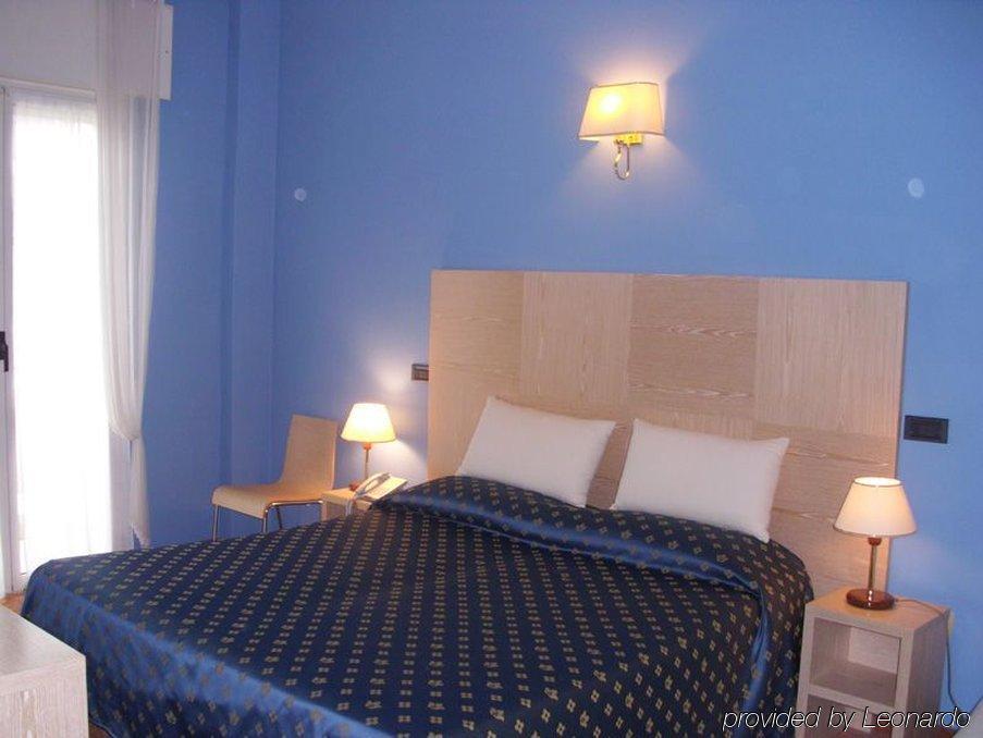 Hotel Levante Rimini Bilik gambar