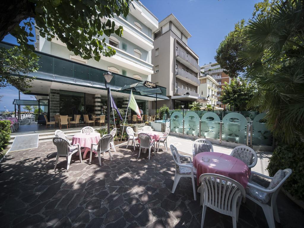 Hotel Levante Rimini Luaran gambar