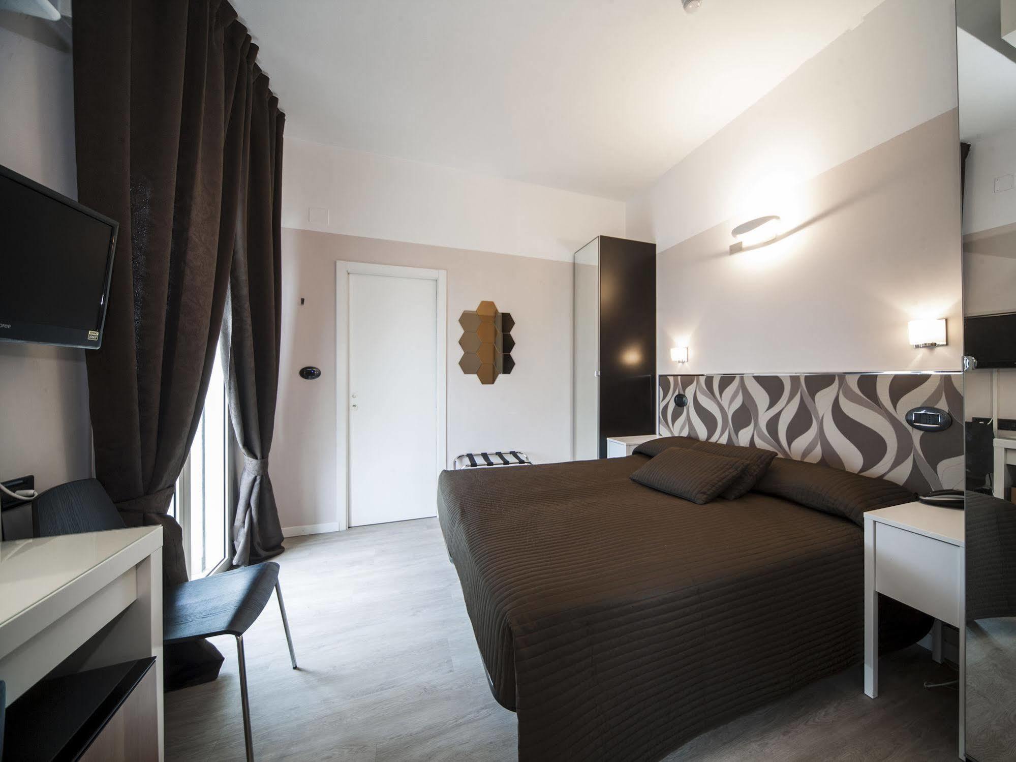 Hotel Levante Rimini Luaran gambar