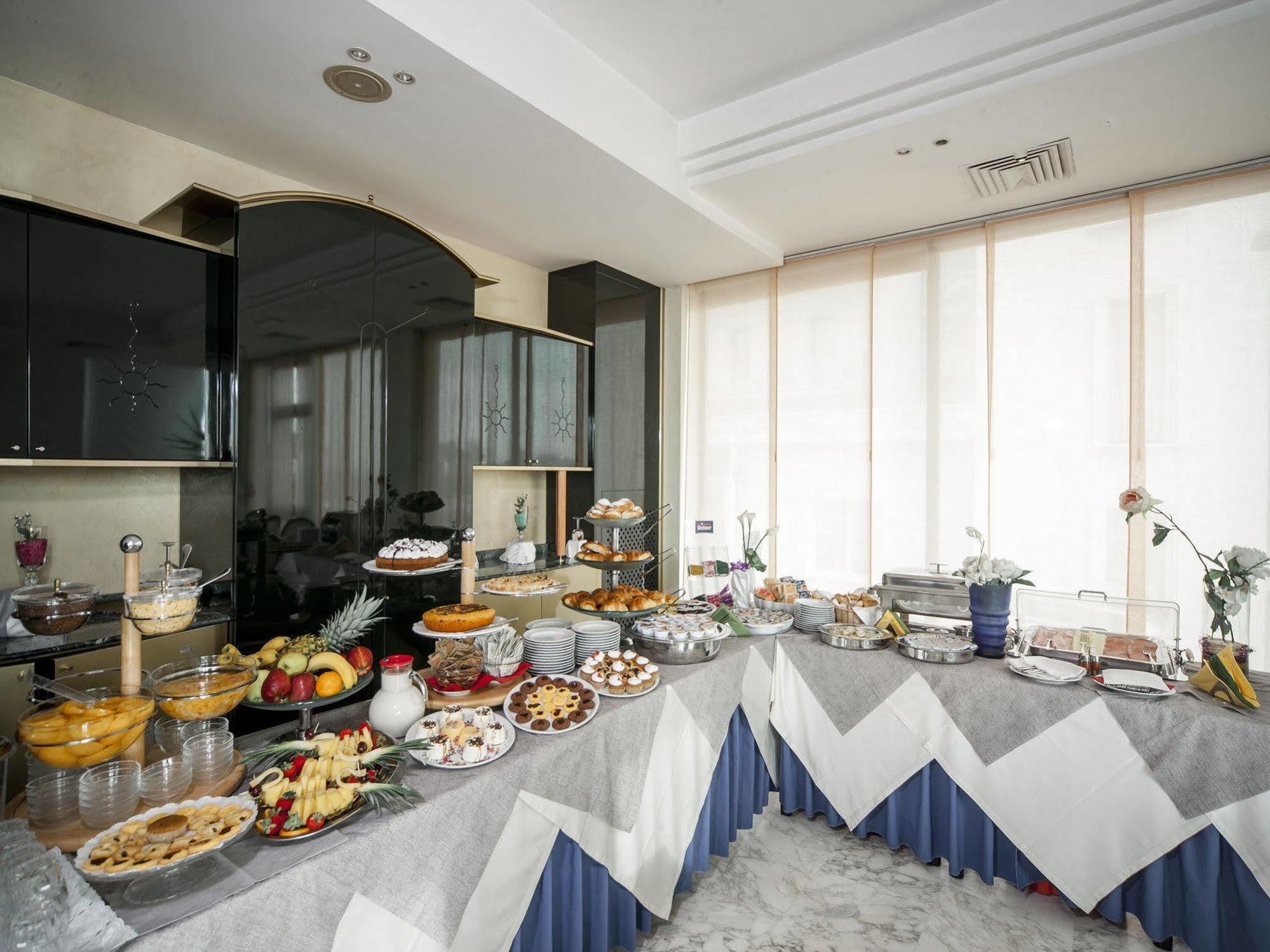 Hotel Levante Rimini Luaran gambar
