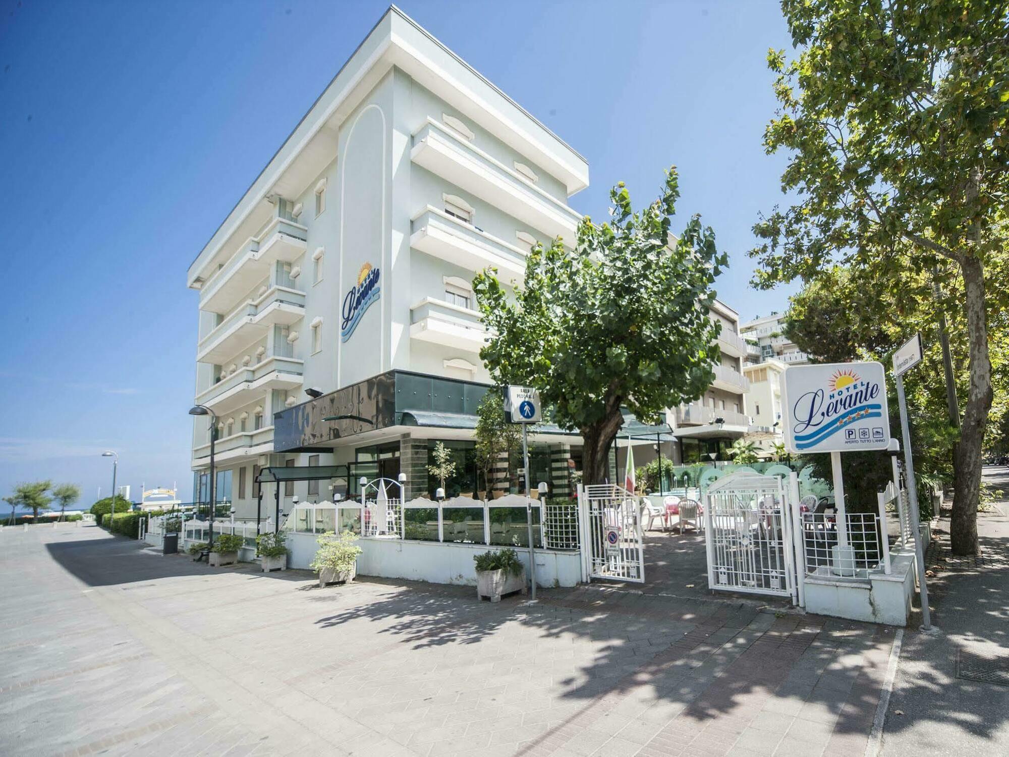 Hotel Levante Rimini Luaran gambar